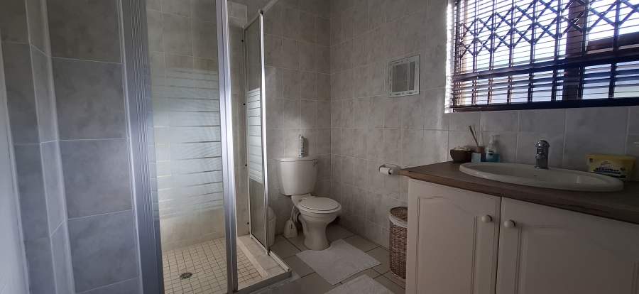 4 Bedroom Property for Sale in Blue Horizon Bay Eastern Cape